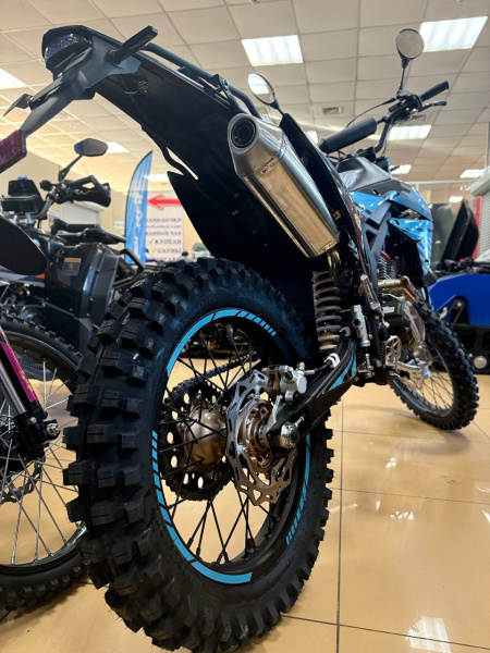 Мотоцикл кроссовый / эндуро Regulmoto (Регулмото) ZR PR 300 4 valves 6 Gear чёрный/синий с ПТС | Мототека